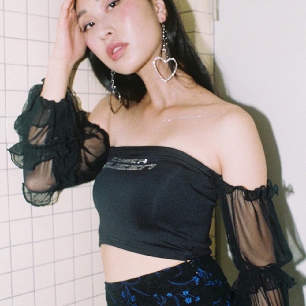 We Gang Young Cyber Queen Top